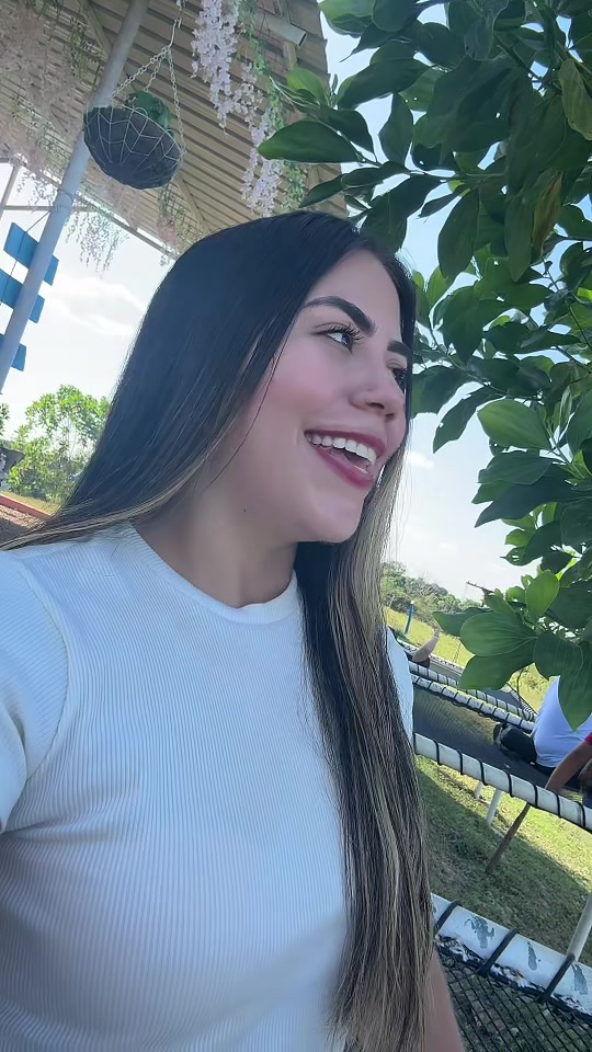 @𝓜𝓸𝓷𝓲🦋