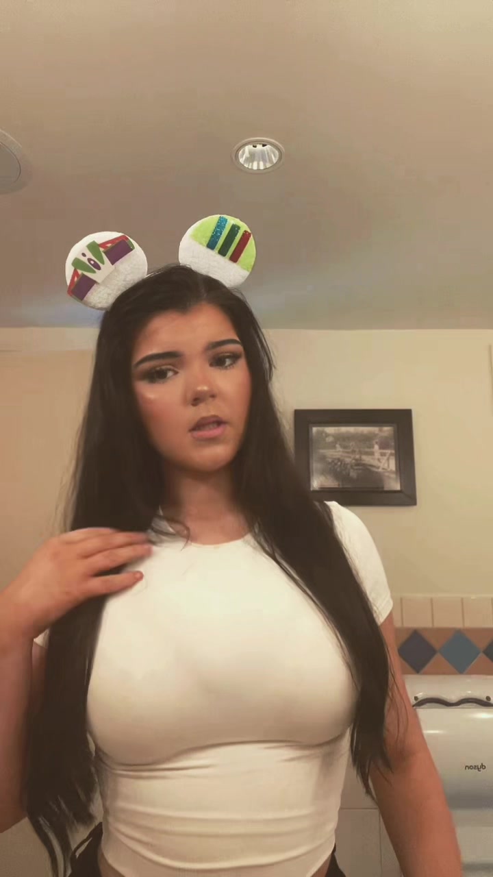 @𝐁𝐞𝐥𝐬.𝐝𝐨𝐡𝐱