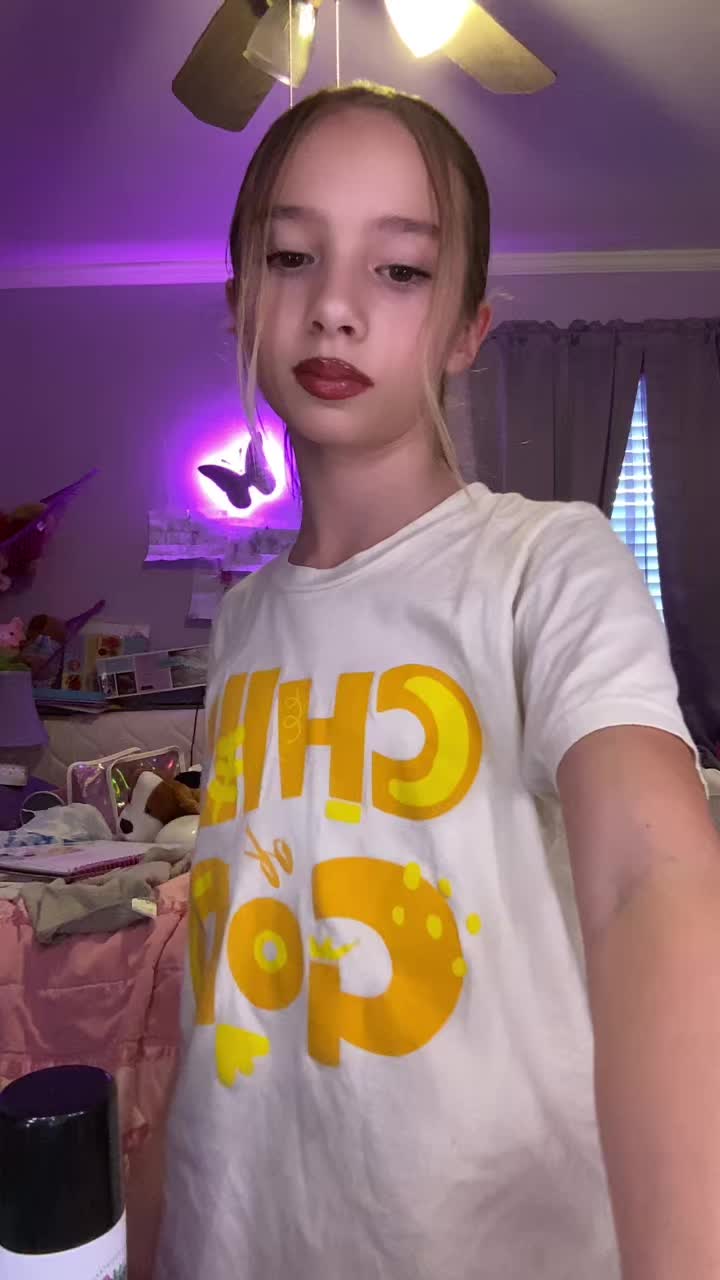 @Chloe parrot official account