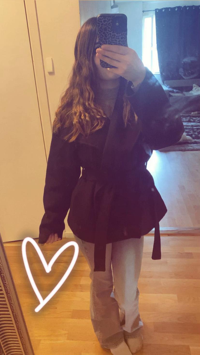 @𝓜𝓪𝓻𝓻𝓮🧸