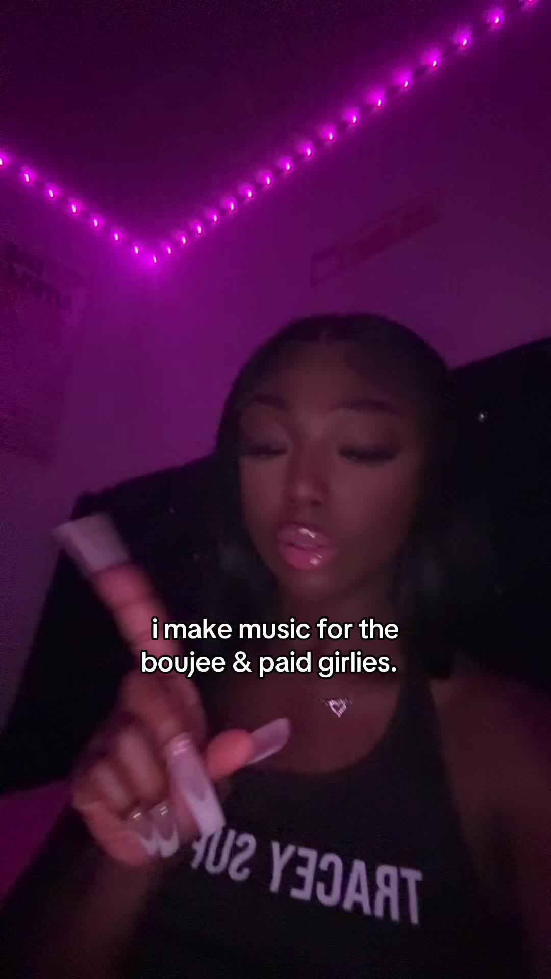 @traceythe1_