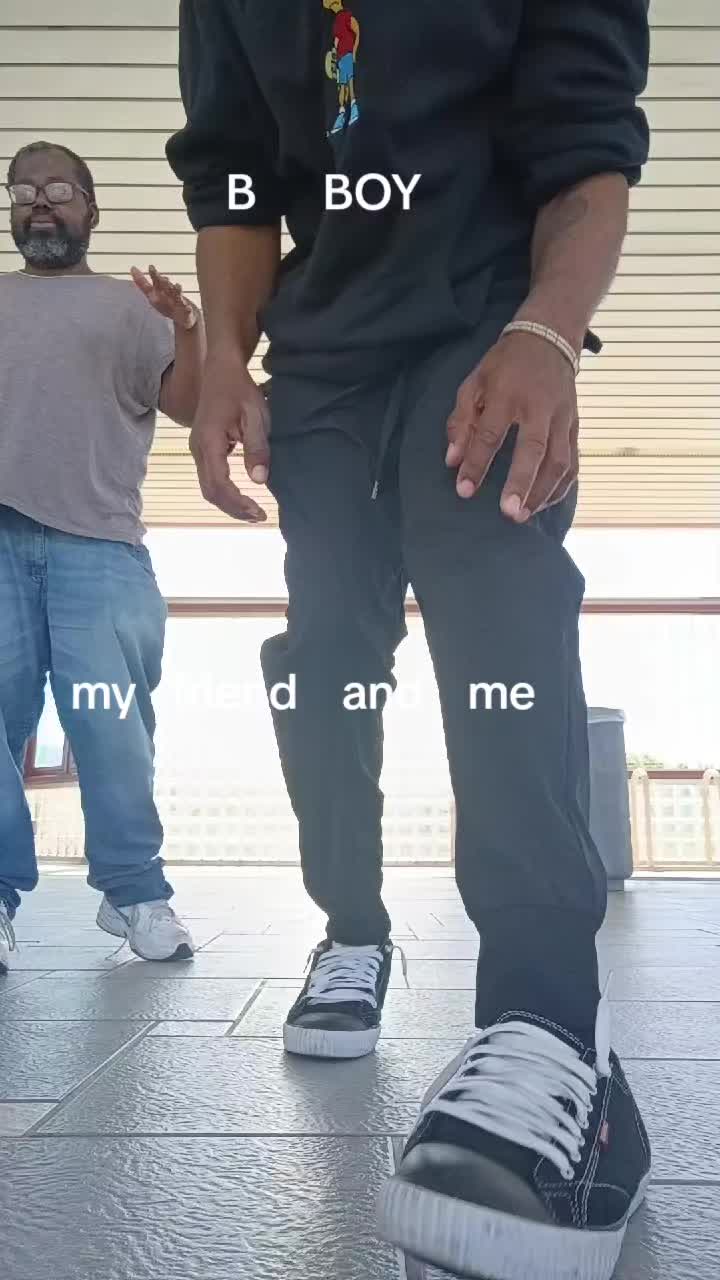 @B    BOY