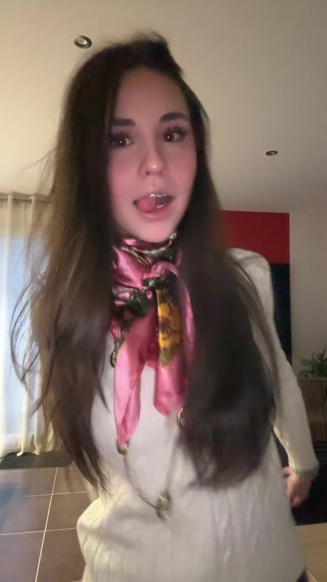 @𝑠𝑜𝑓𝑖𝑎