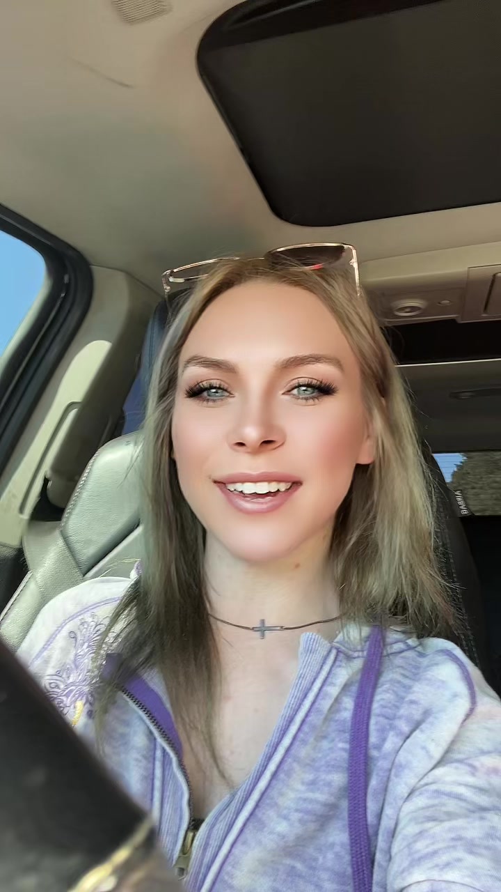 @breannaestelle
