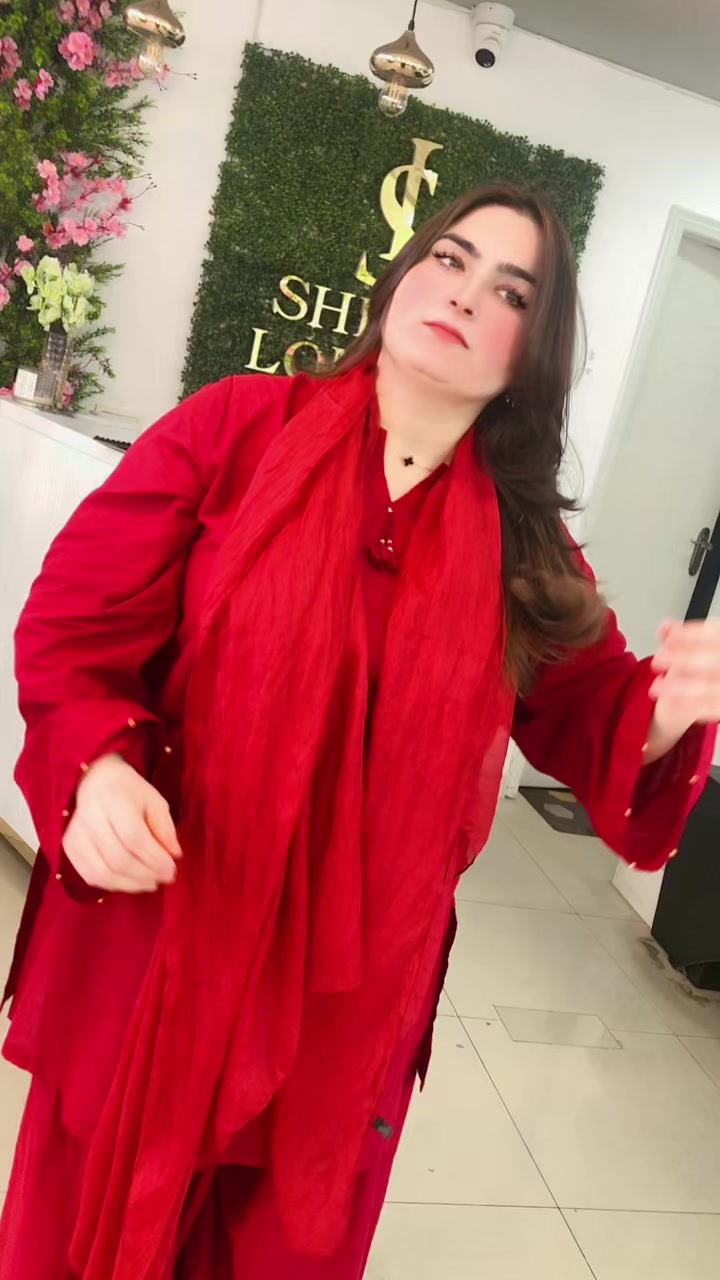 @🕊عائشہ خان🕊