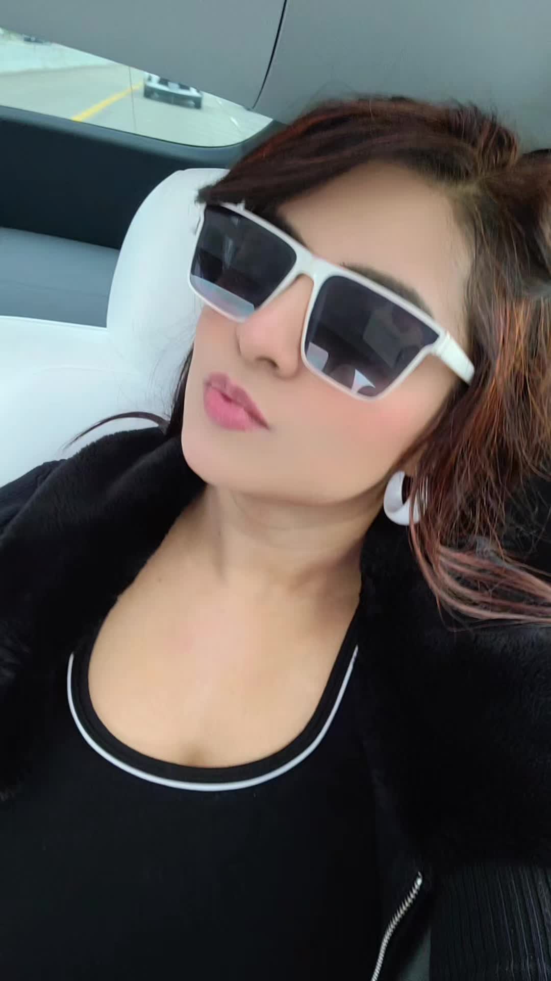 @ShwetaV