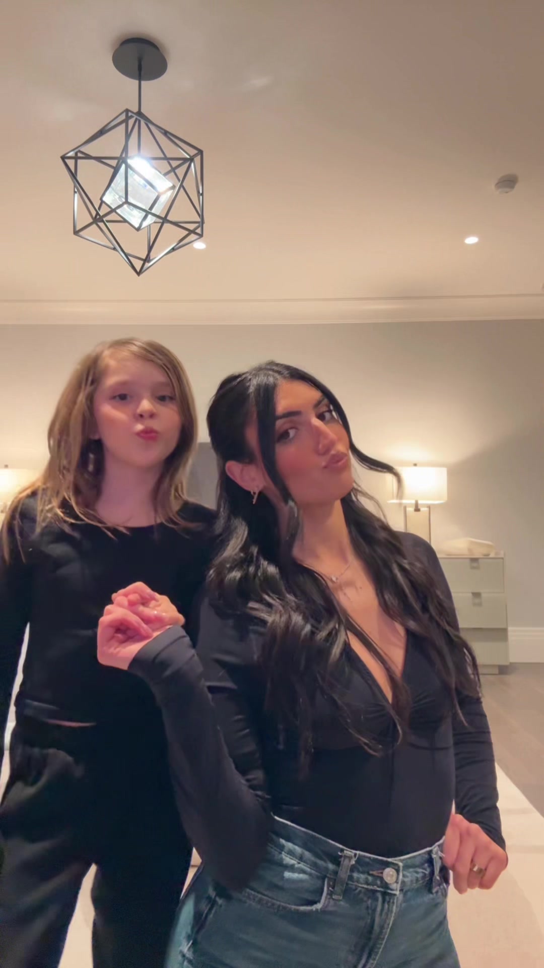 @Nikki