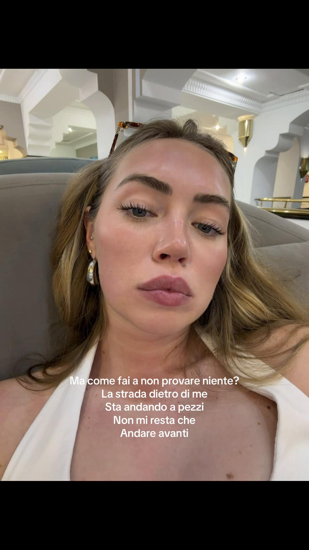 @isabelllola