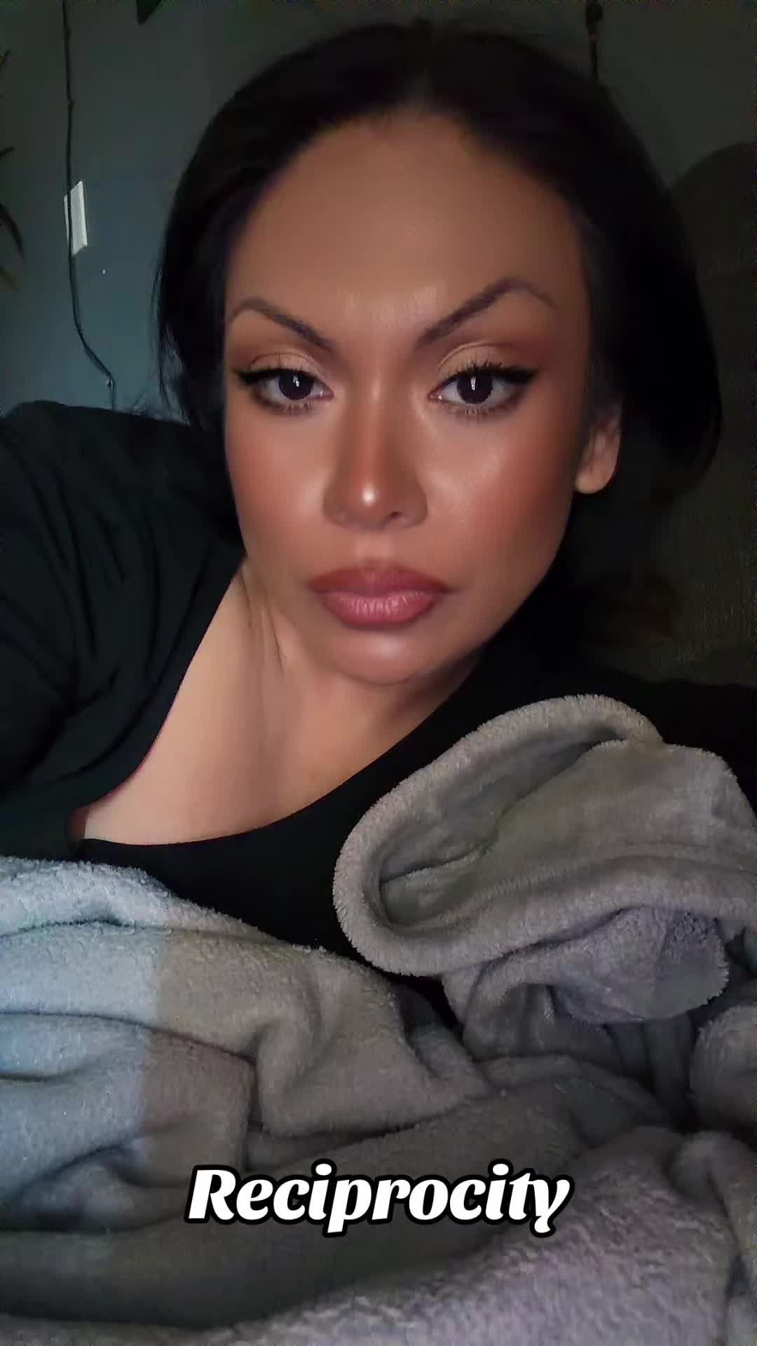 @𝔔𝔲𝔢𝔢𝔫𝔬𝔣𝔇𝔞𝔯𝔨𝔫𝔢𝔰𝔰