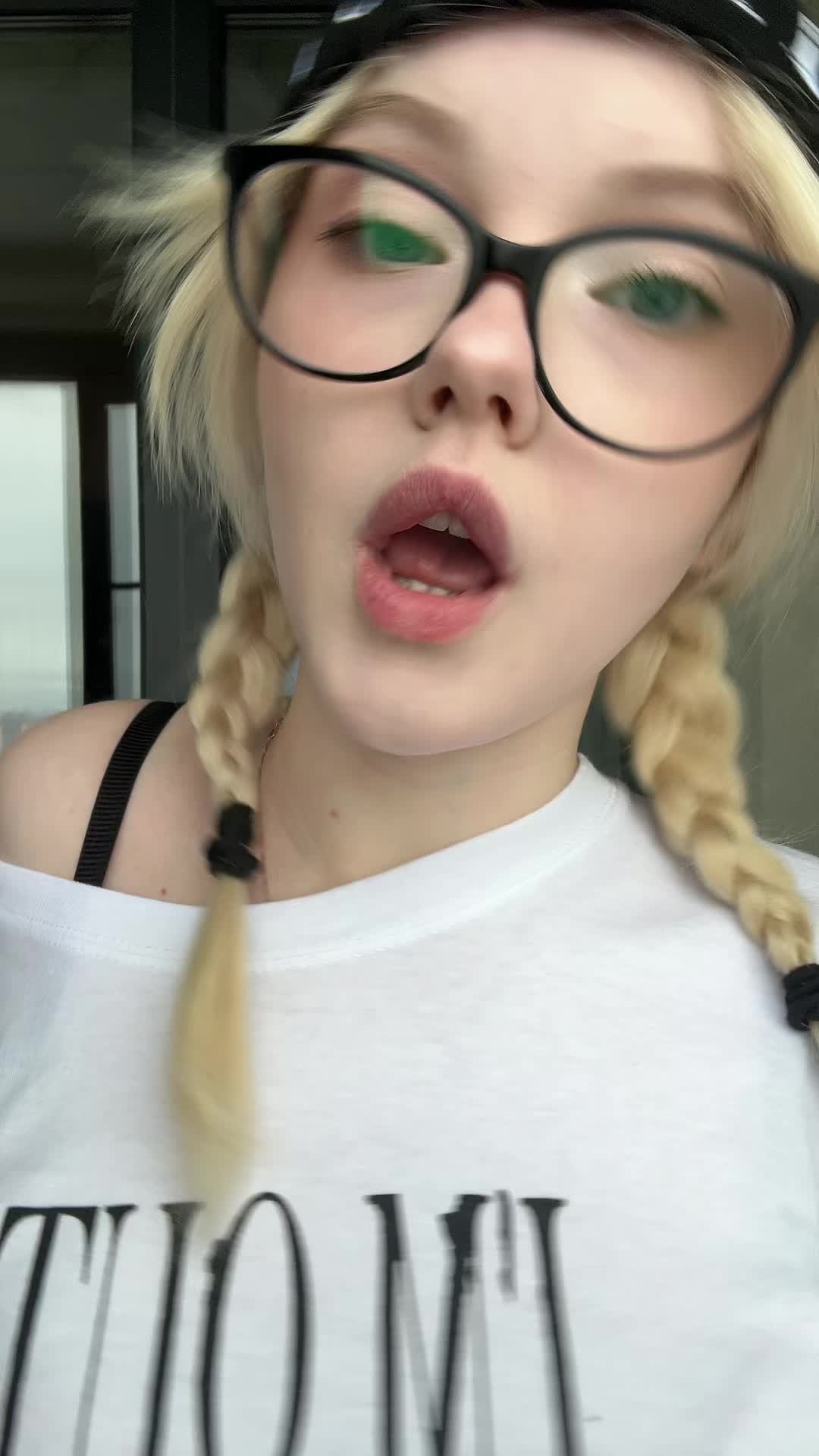 @рия вэсликс <33