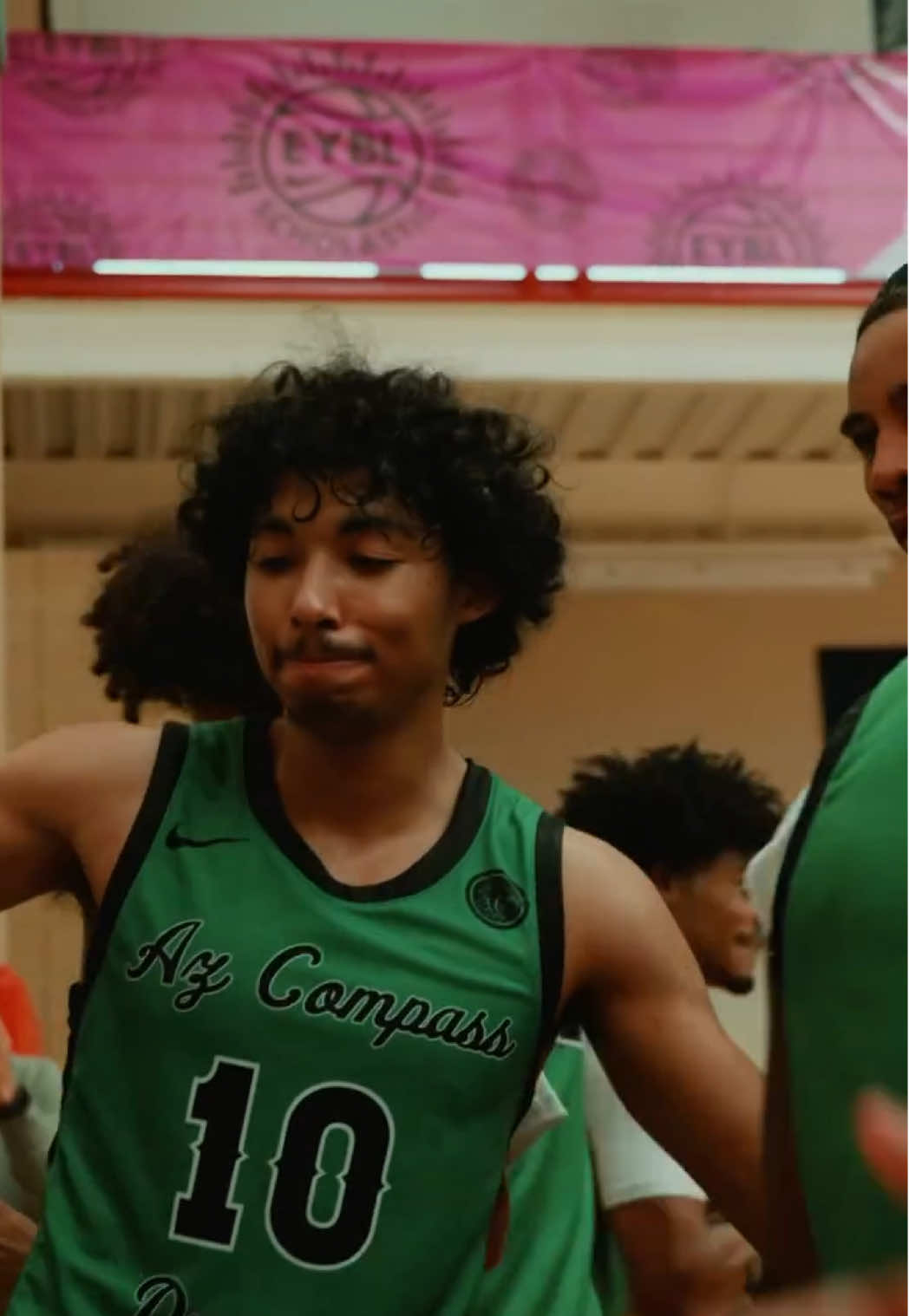 @nikeeyb
