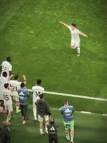 @Toni_kroos ✪🤍🦅