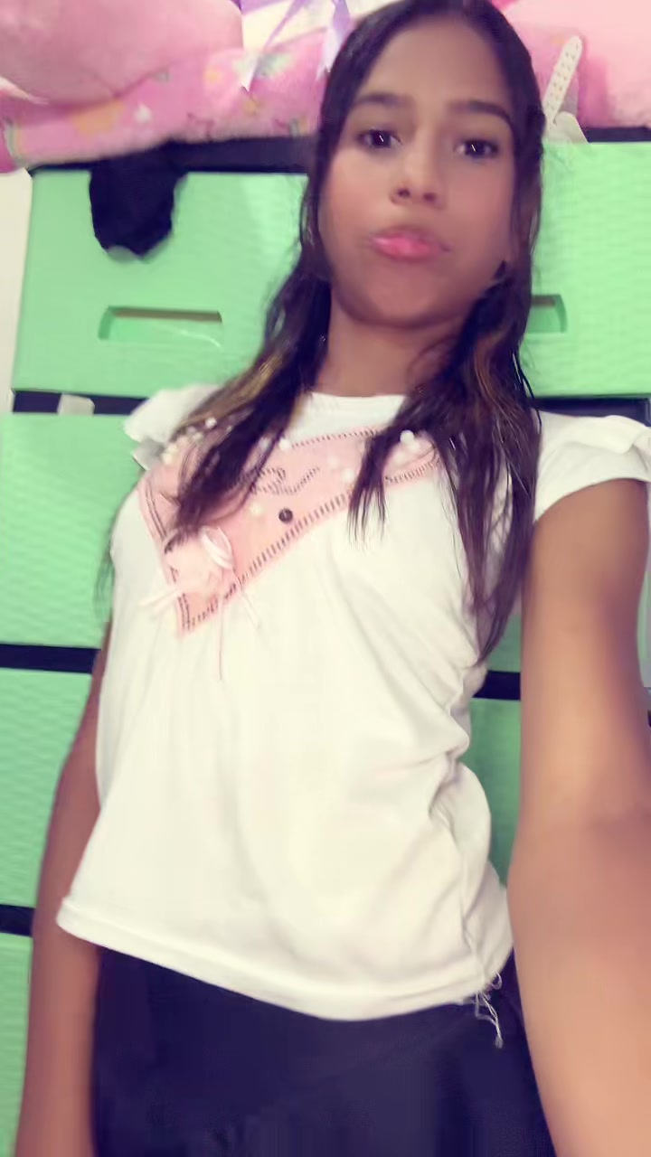 @Valentina🩷💘