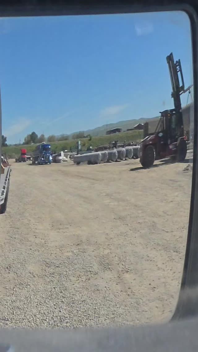 @TruckerChickJenn