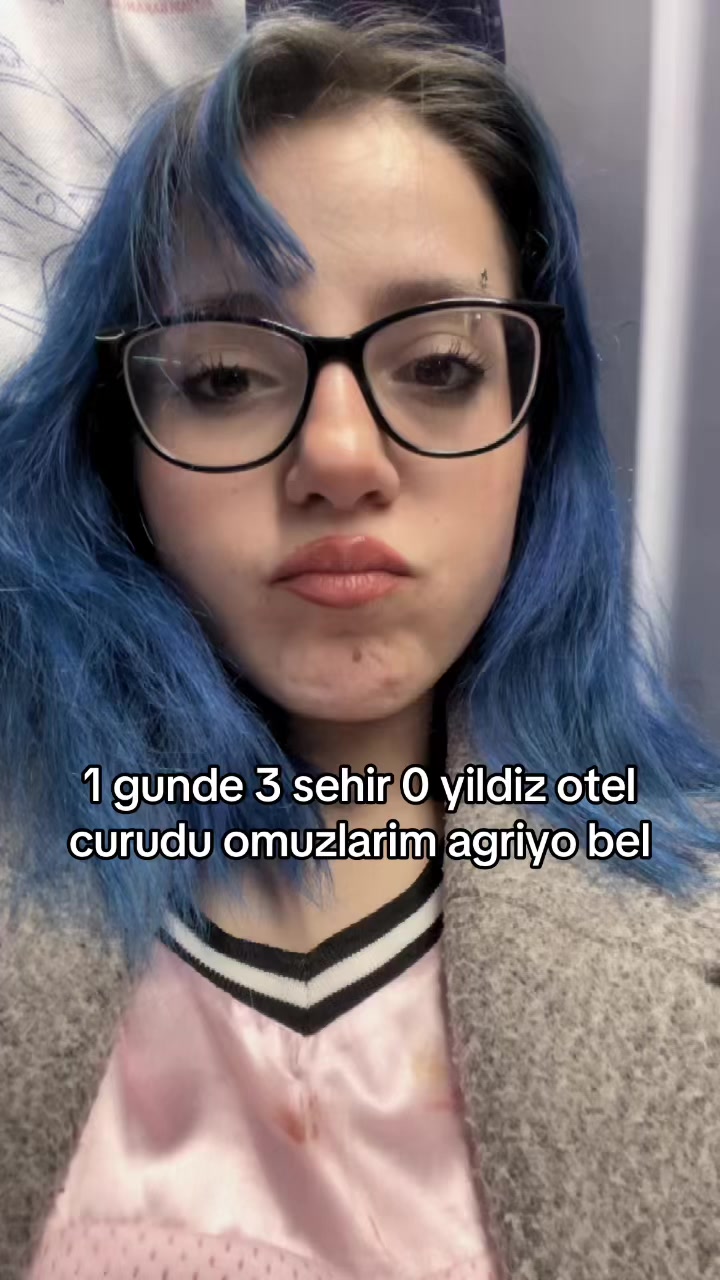 @nur🦊