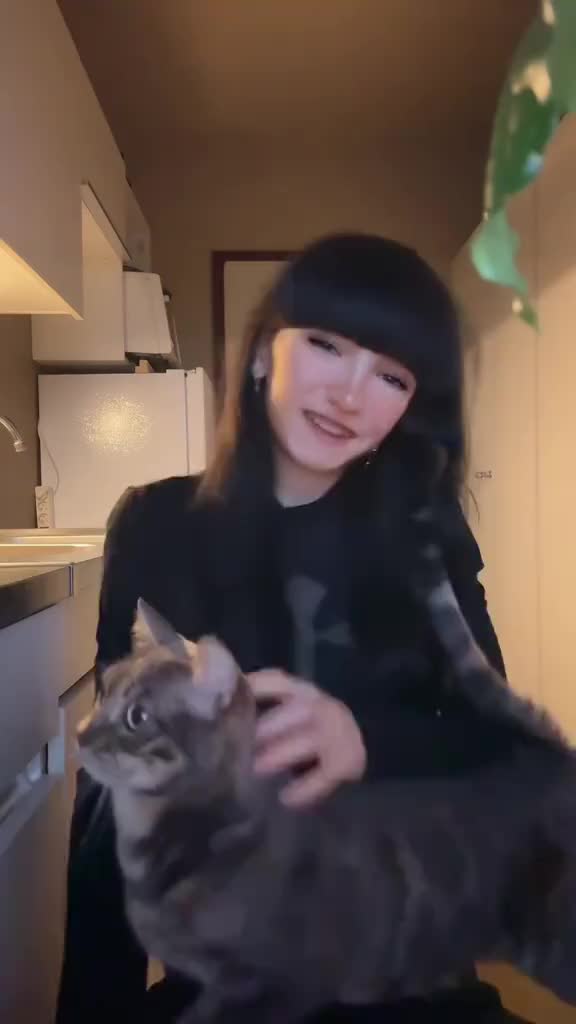 @🦊