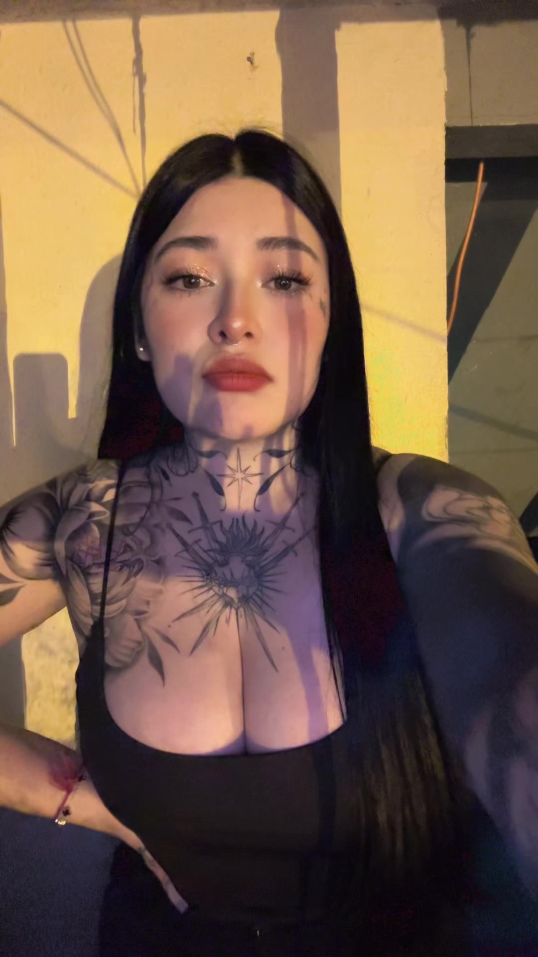 @Prettygirl🐉