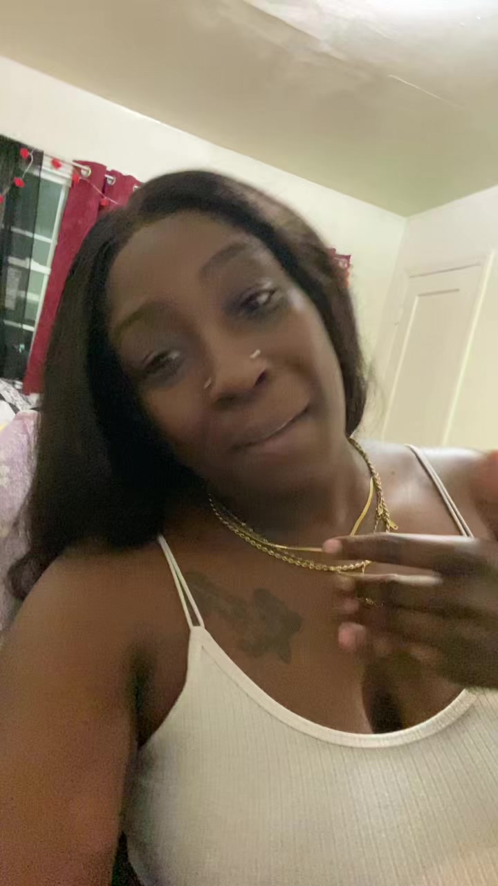@MissMeMe🕯️