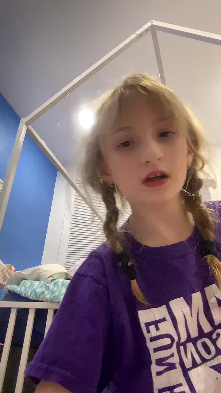 @TeddiAnne