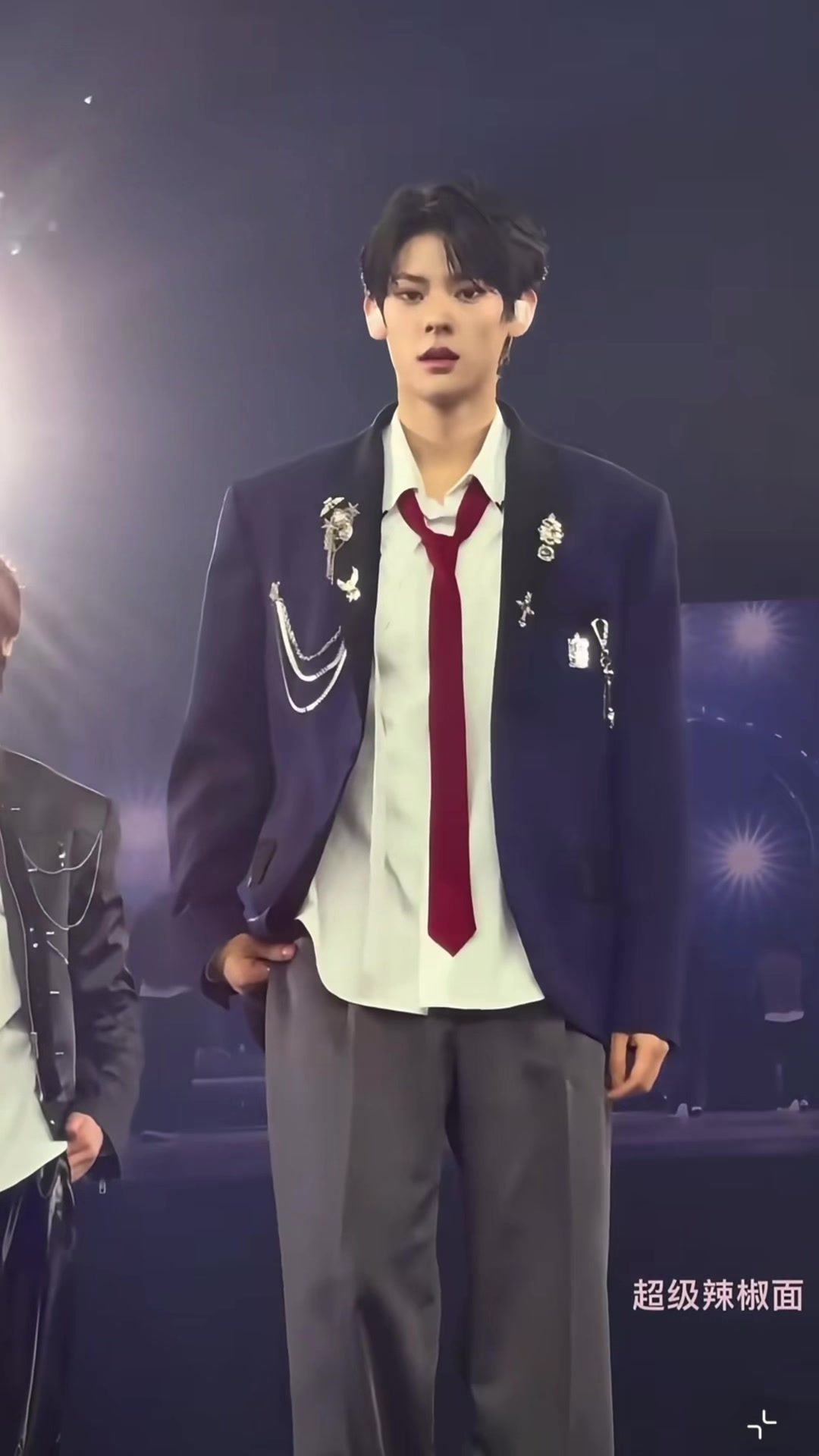 @hj