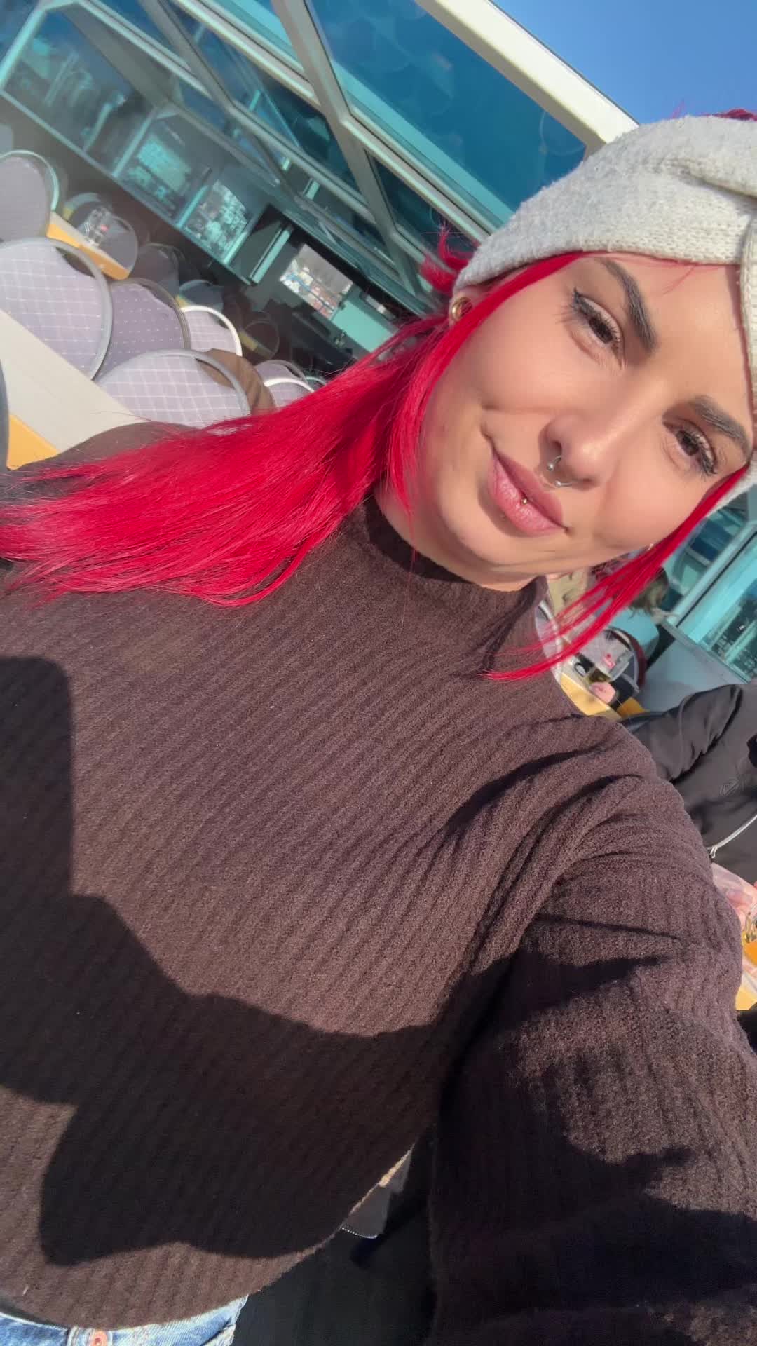 @Alice_Brn ✨🍒