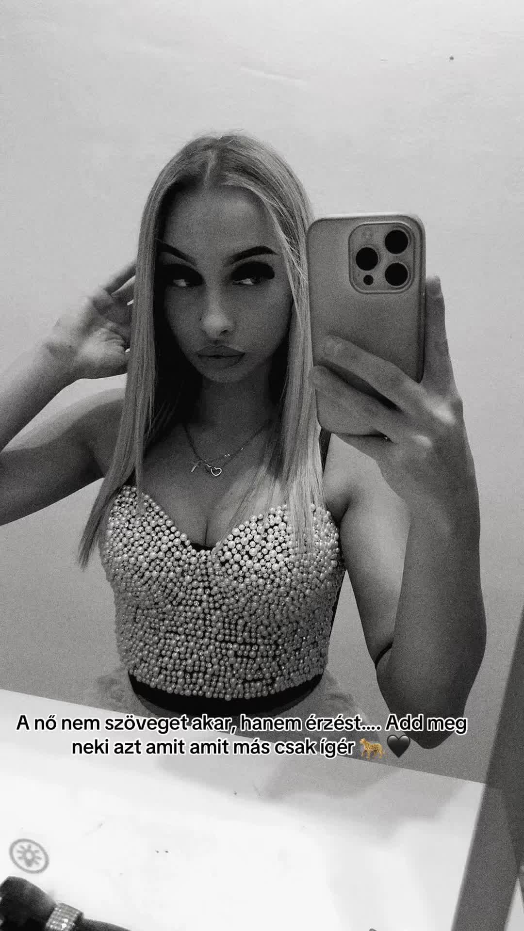 @Oszk&oacute; Eszti