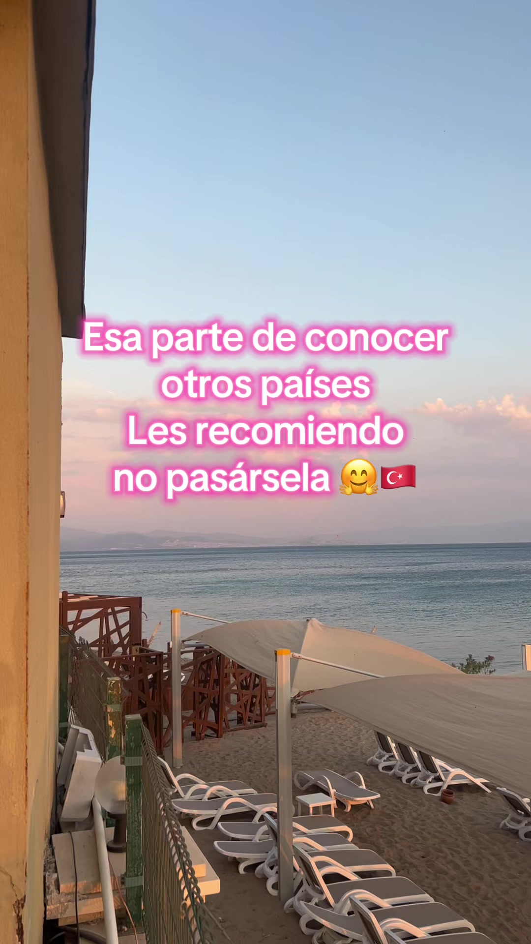 @Ache Nevets Rojas Av