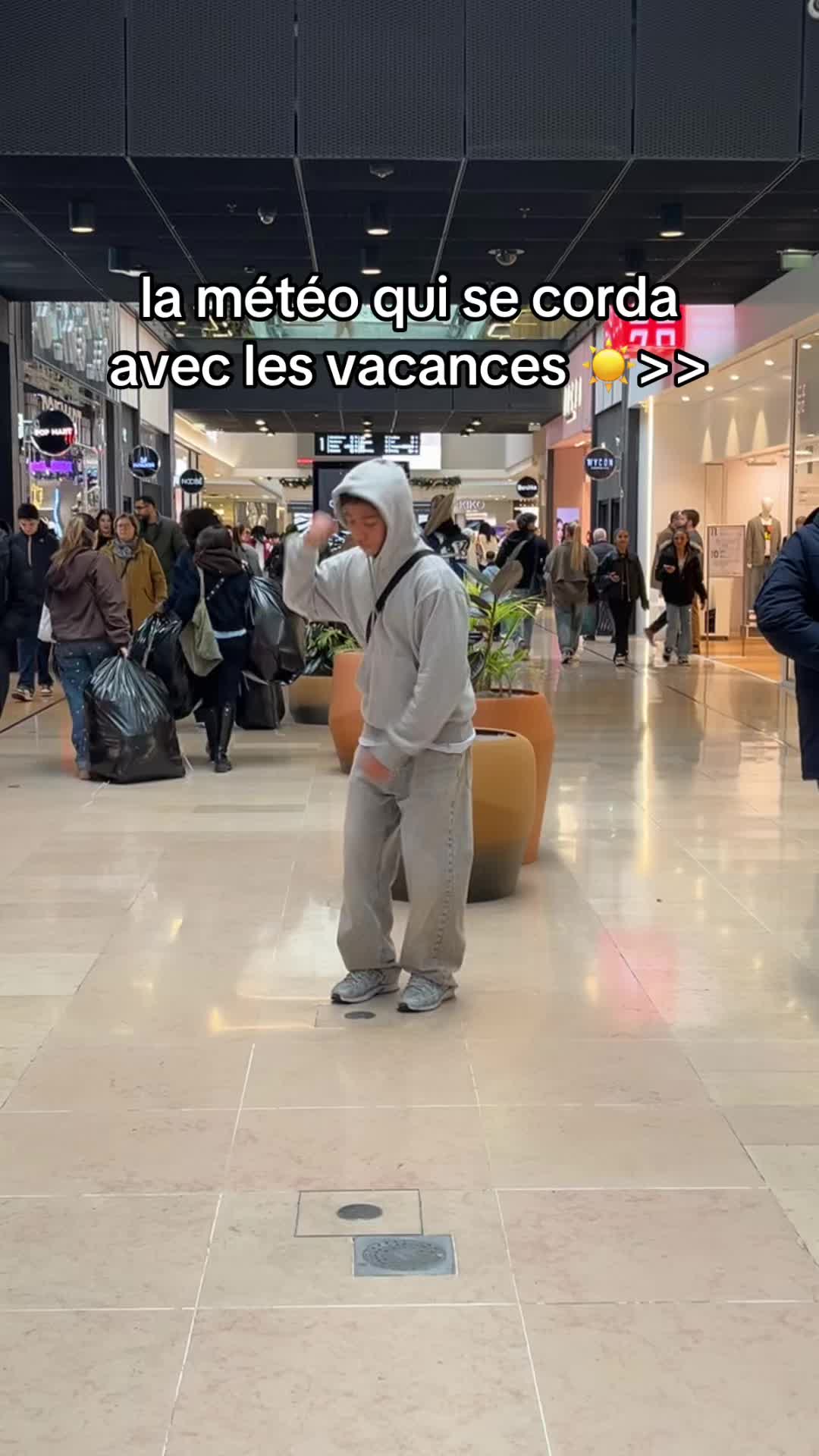 @zele&iuml;🇲🇬🇷🇪