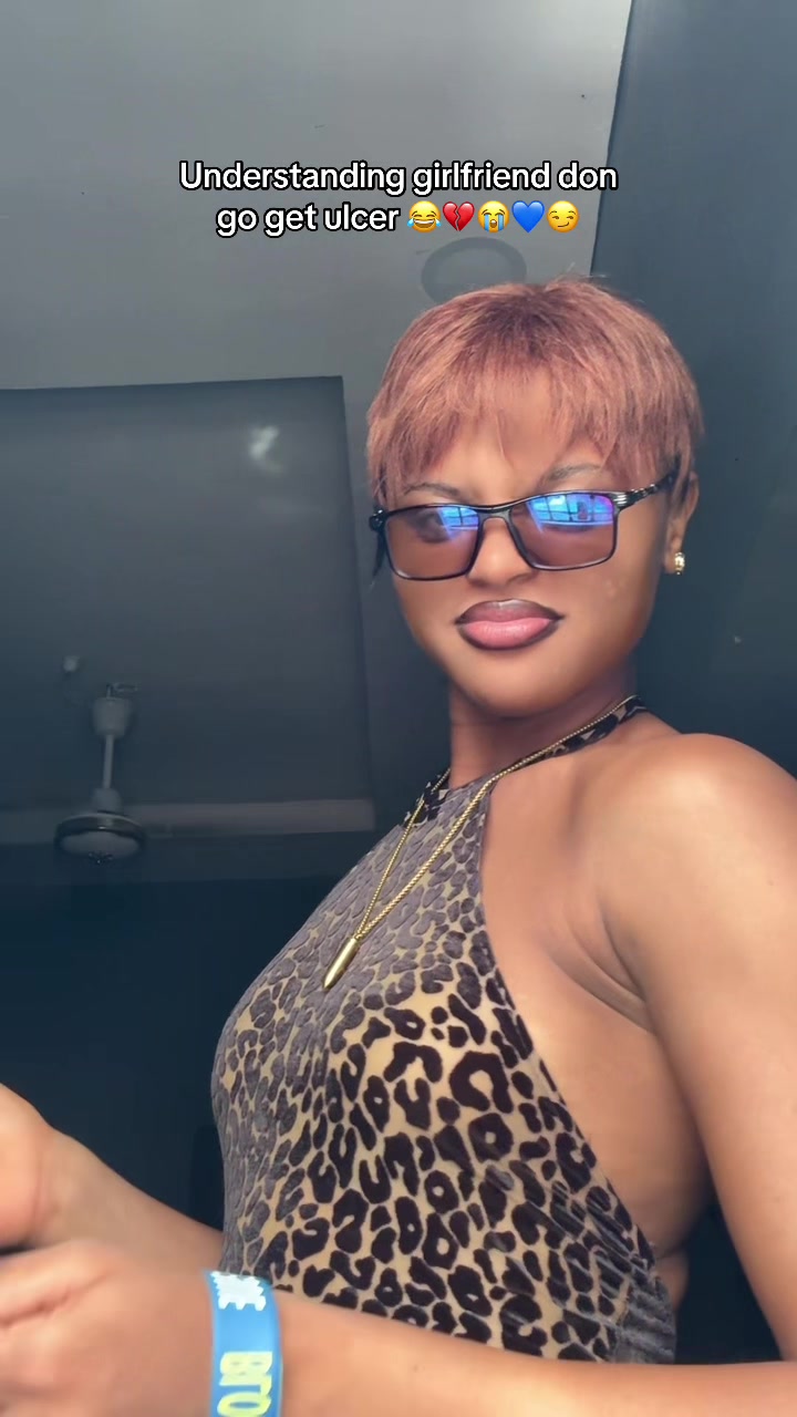 @afroblueries