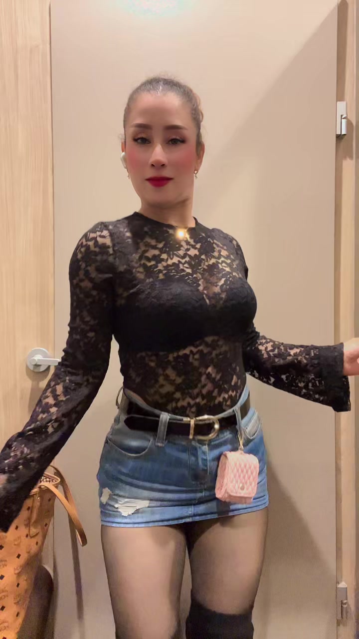 @Isabelita