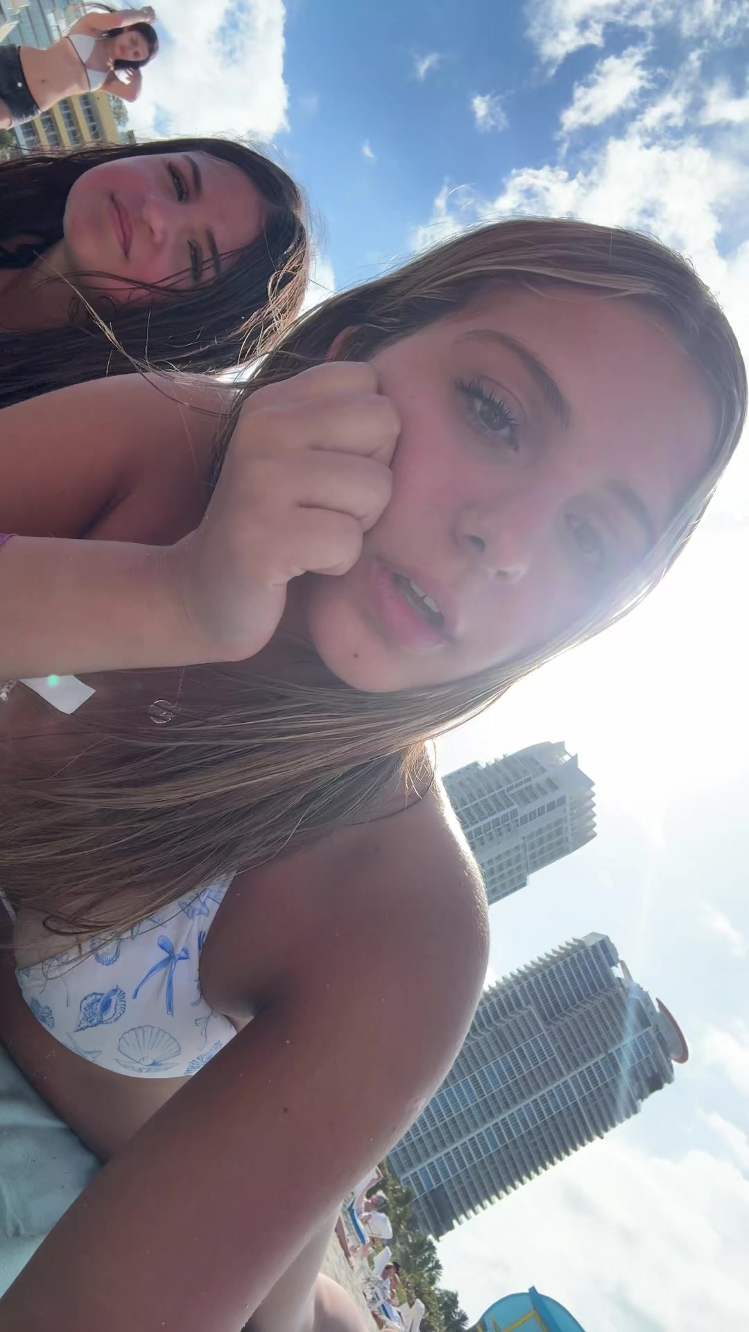 @chiaruuux_