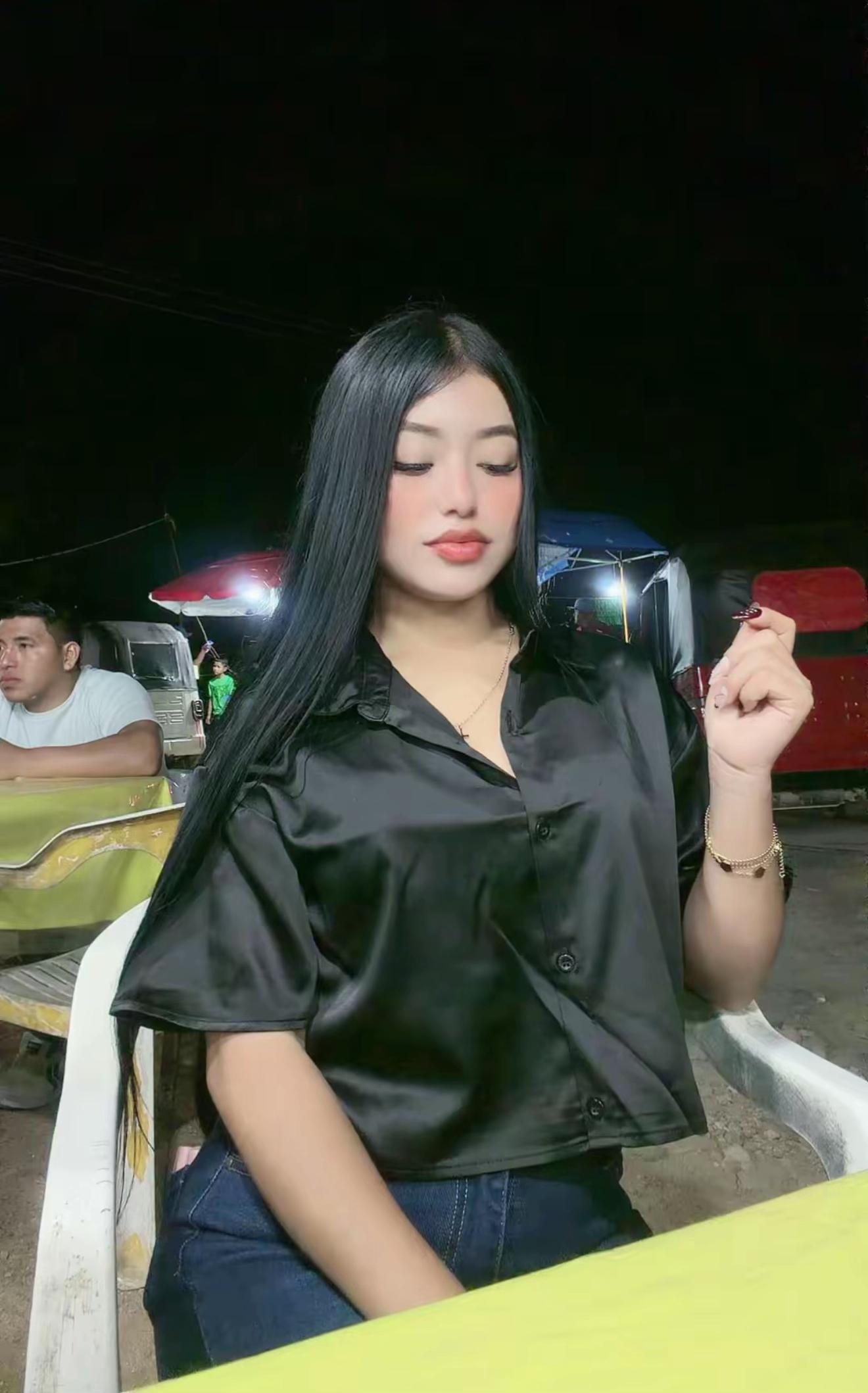 @𝑲 𝗔 𝗥 𝗢 𝒍 🩵