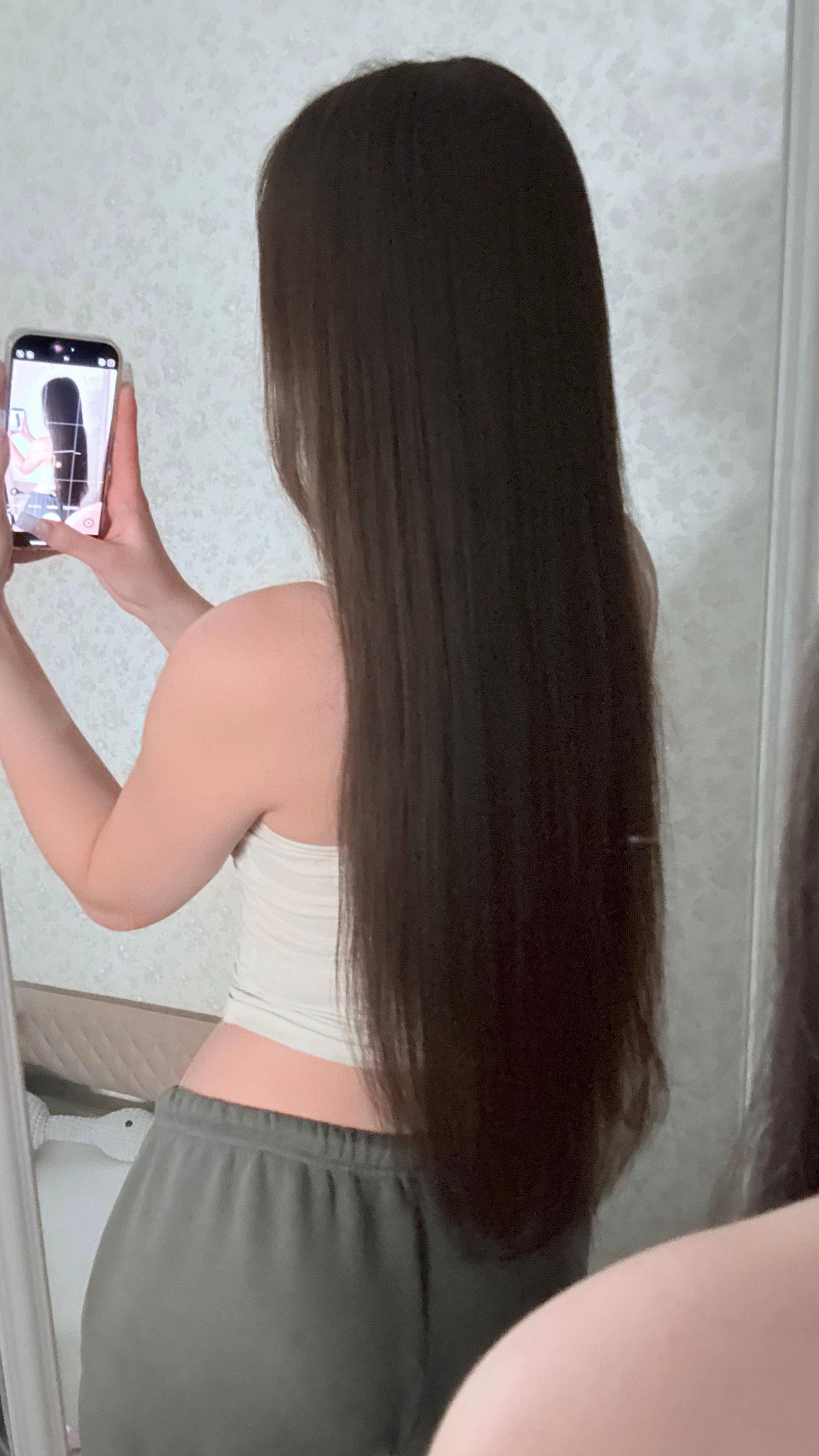 @j.frvryoung9