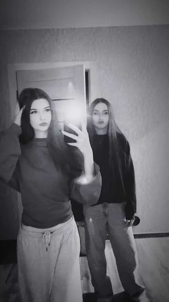 @kkk