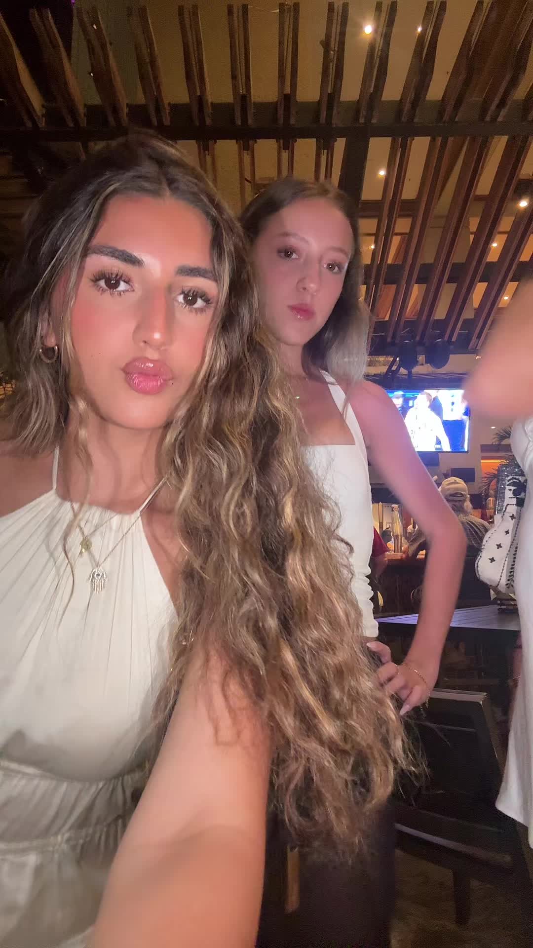 @naz melissa