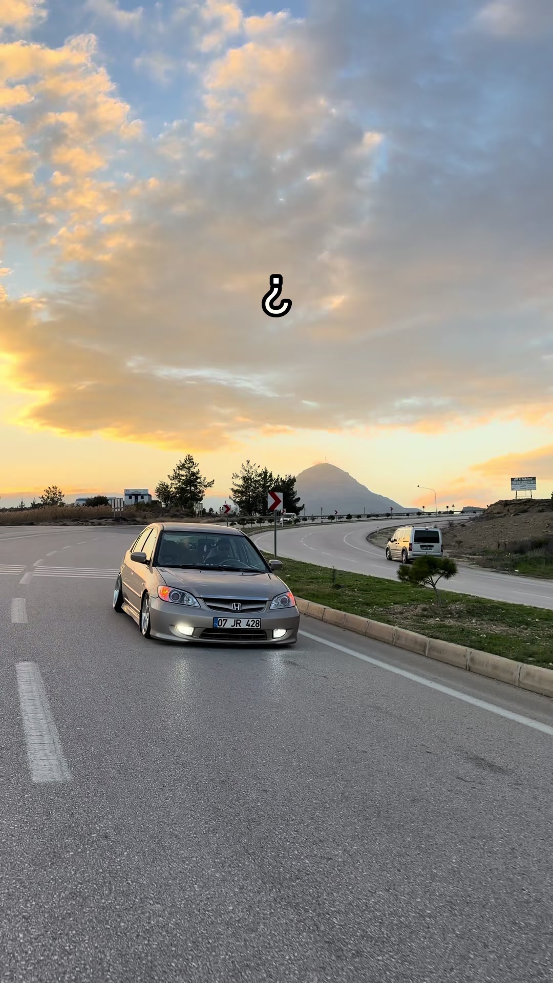 @hakanesref_
