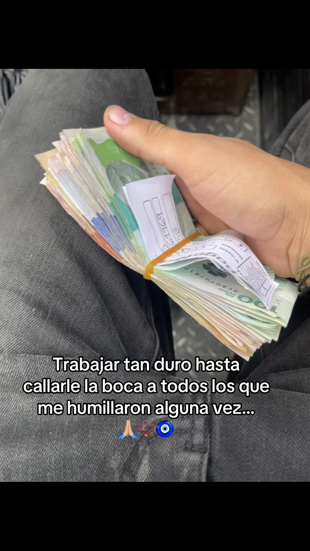 @Uruburo09