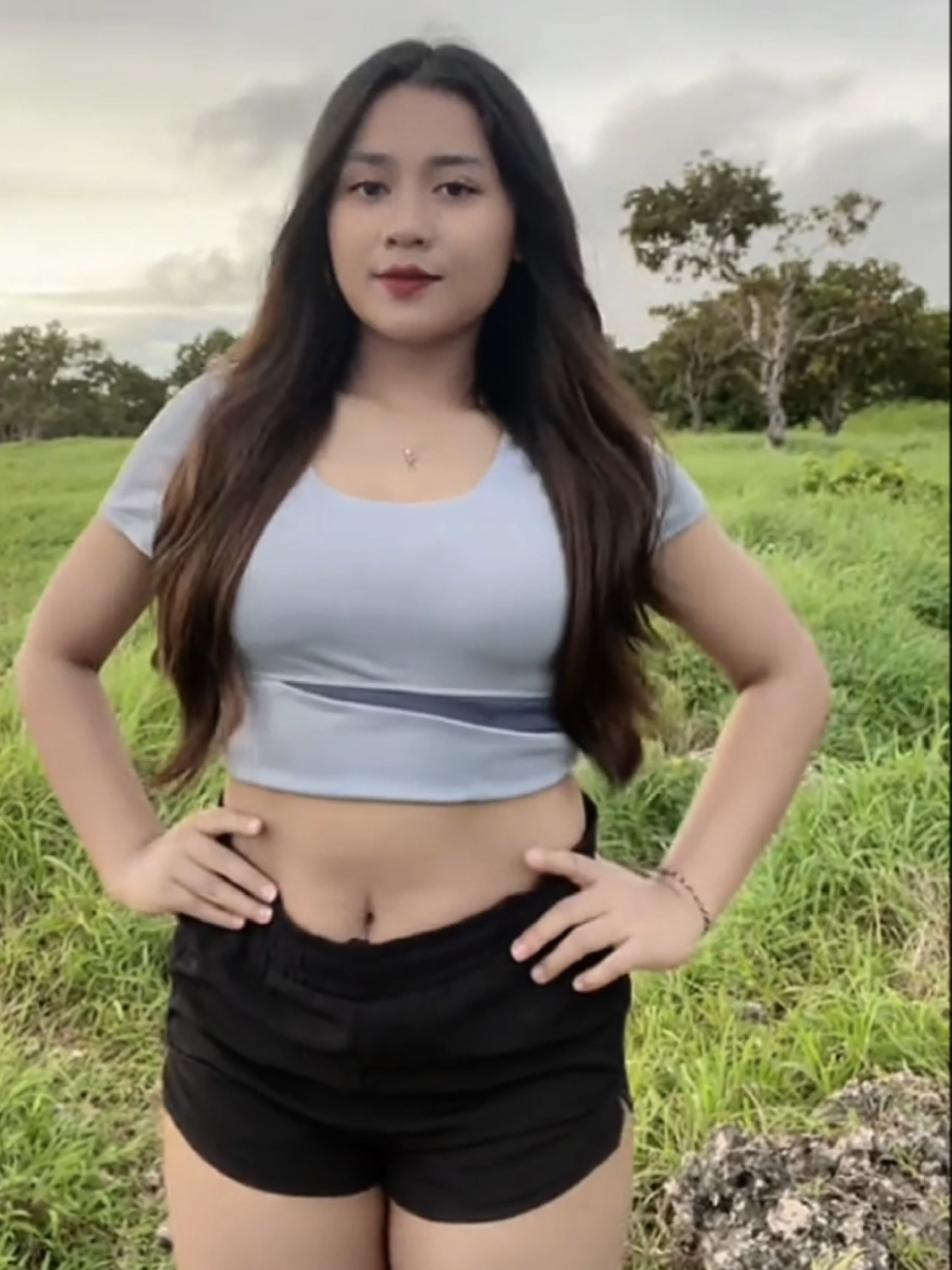 @Gemoy Menggigit 🍑