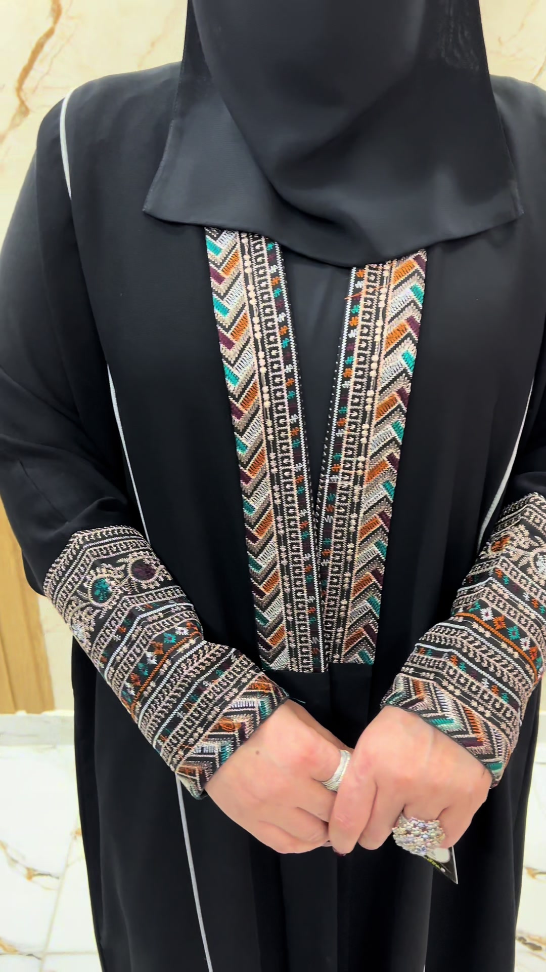 @شمس للعبايات الخليجي