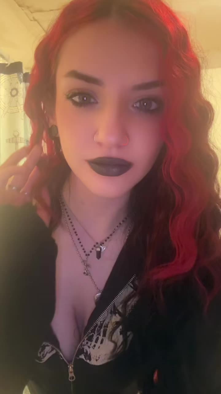 @❦