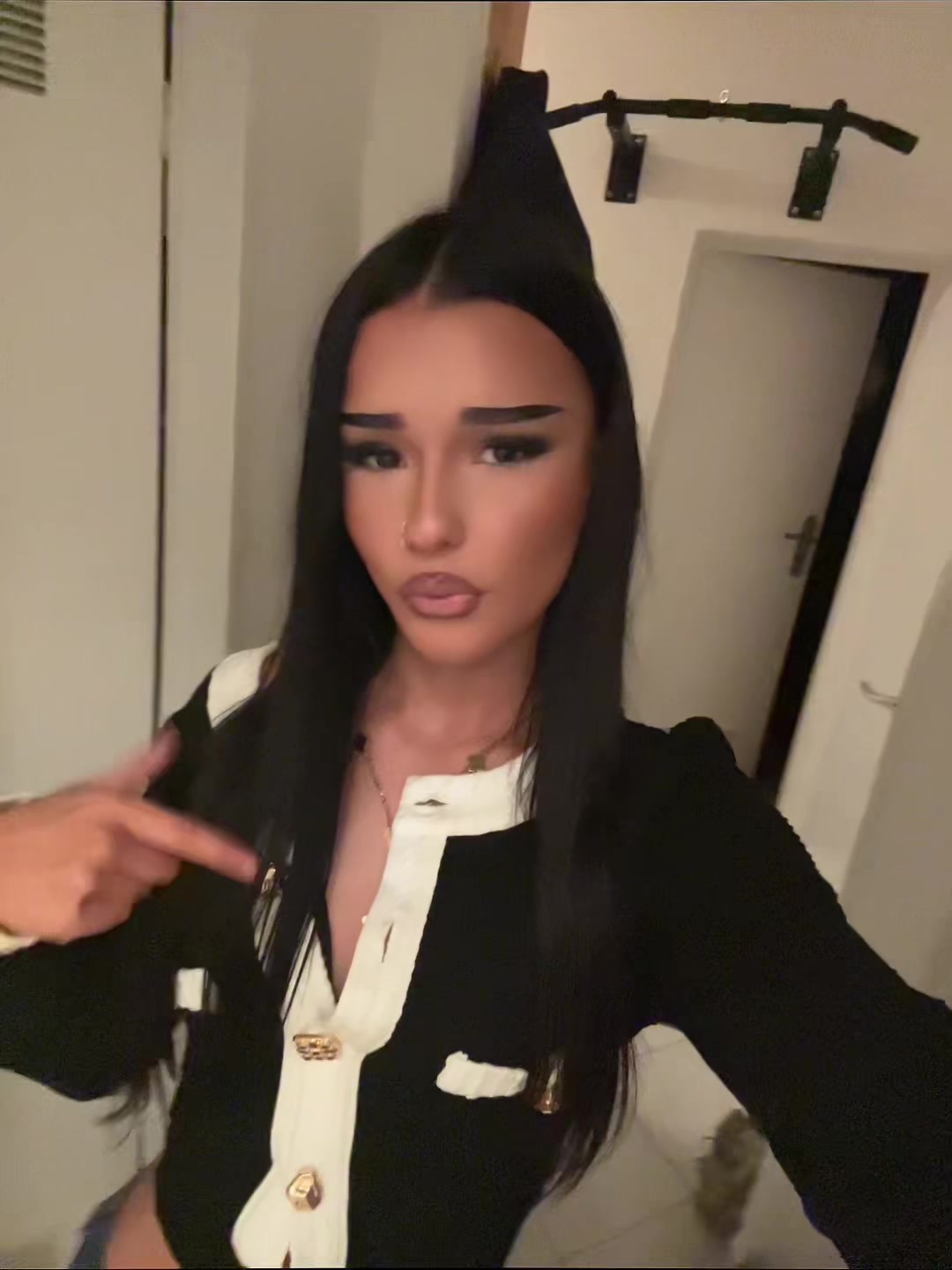@𝐍𝐢𝐤𝐨𝐥 ᶠᶠᵐ
