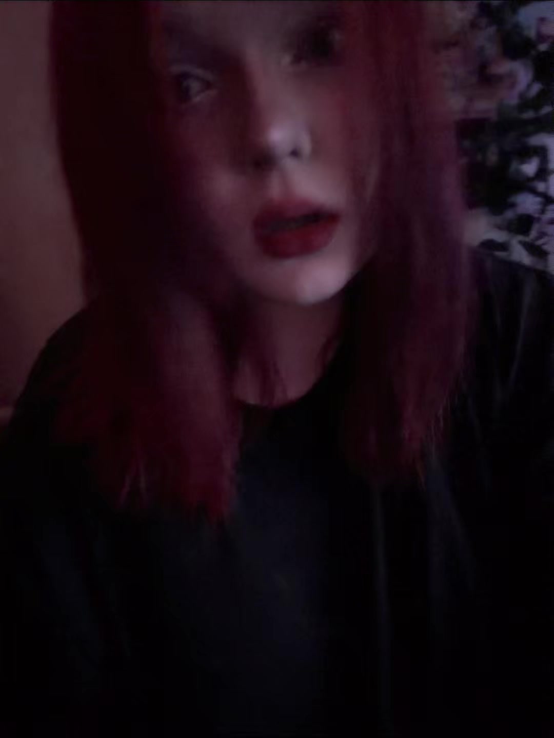 @lyna_228.com