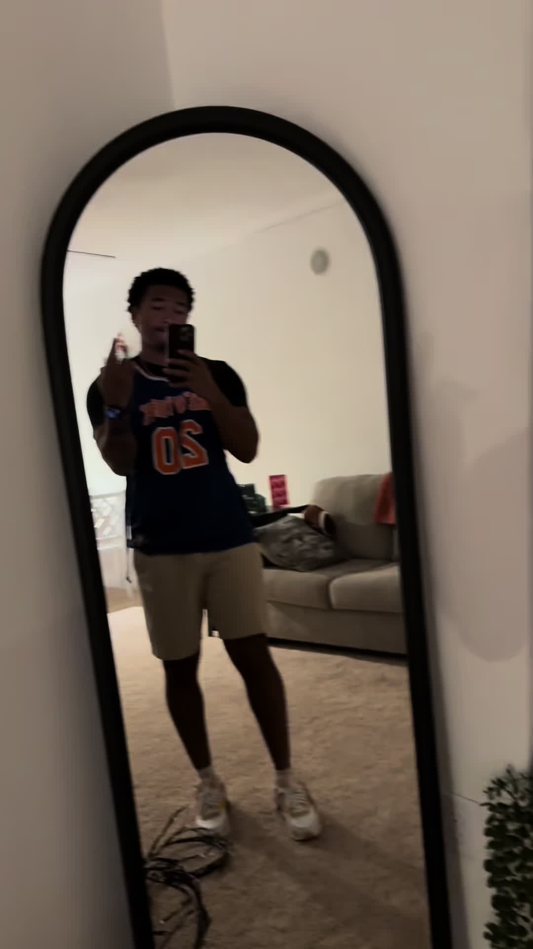 @Qwestin