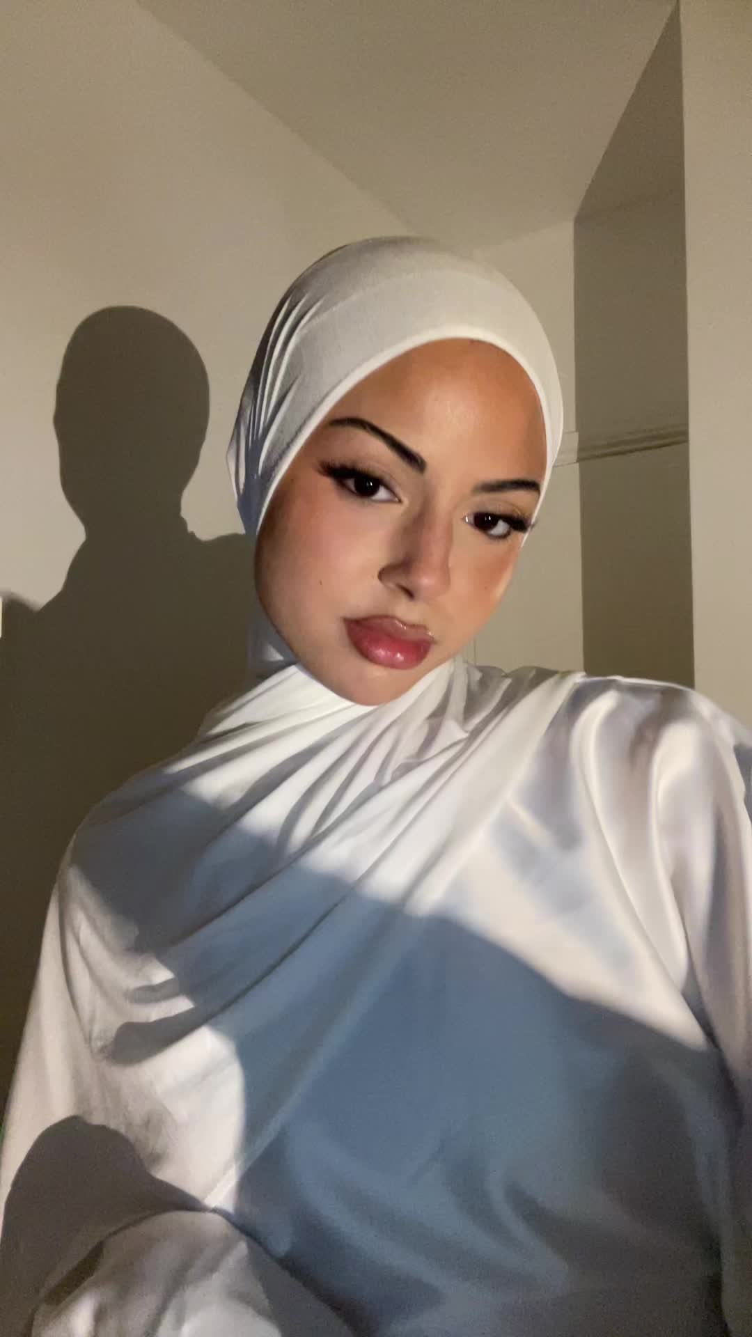 @ɪ