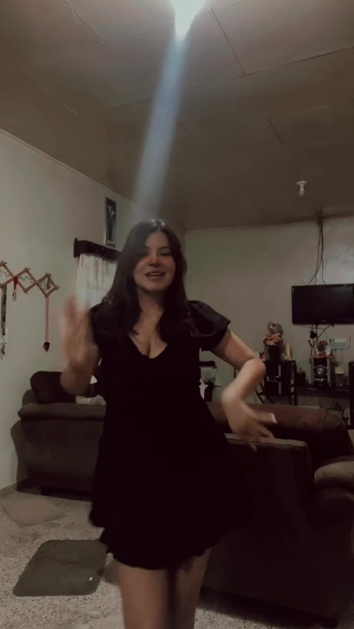 @𝑒𝓋𝑒𝓁𝓎𝓃