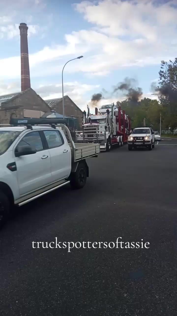 @Truck spotters of tassie