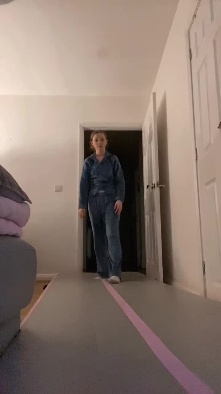 @Lolasandcaitlinsdanceaccount