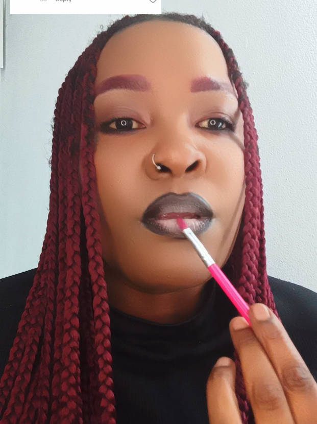 @Lips_ByChristinah