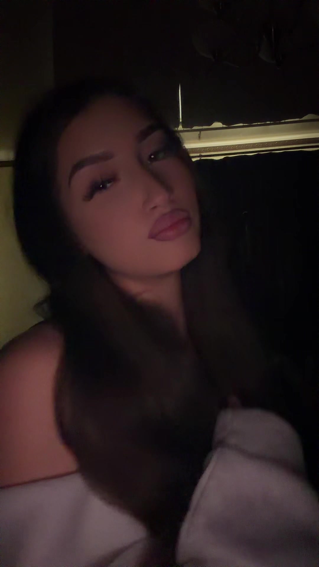 @🍷