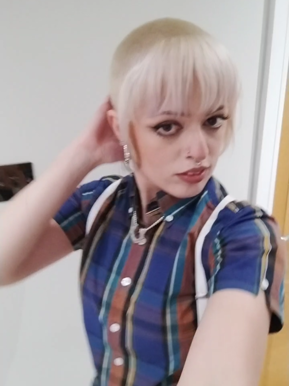 @Dolly🕸️